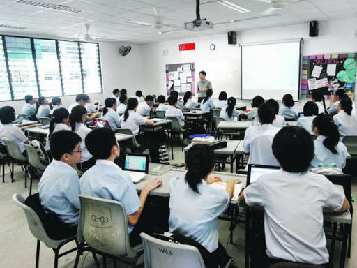 ข้อดีของการศึกษาสิงคโปร์ การศึกษาของสิงคโปร์เข้มข้น
